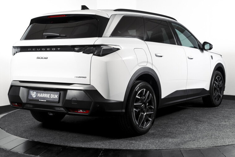 Peugeot - 5008
