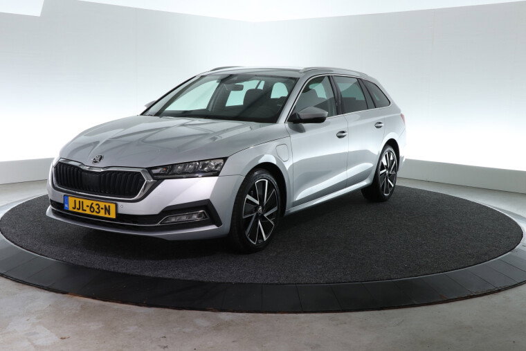 Foto van Škoda Octavia Combi 1.4 TSI iV PHEV Business Edition