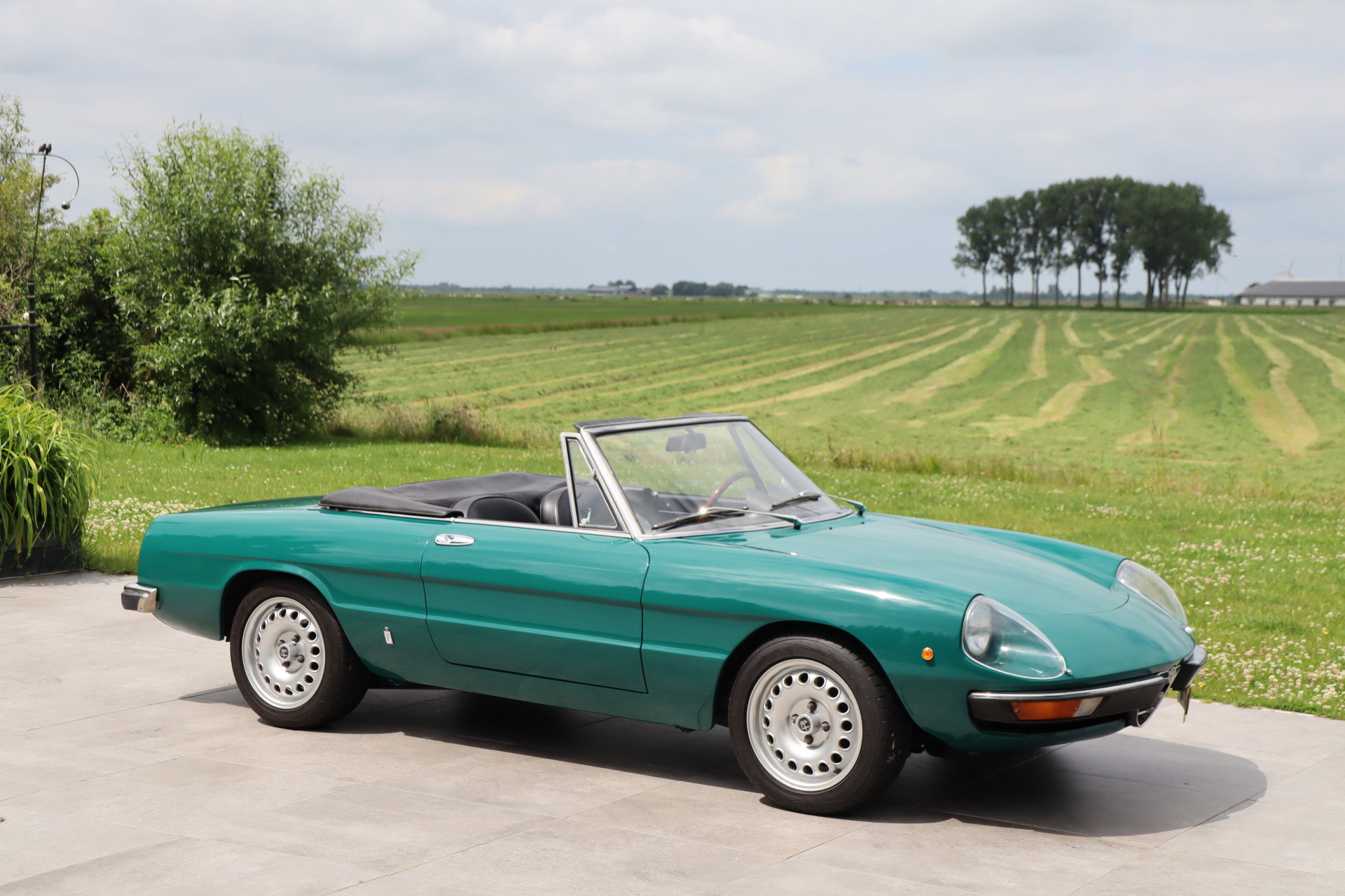 Alfa Romeo Spider 2000 Veloce – Carrosso