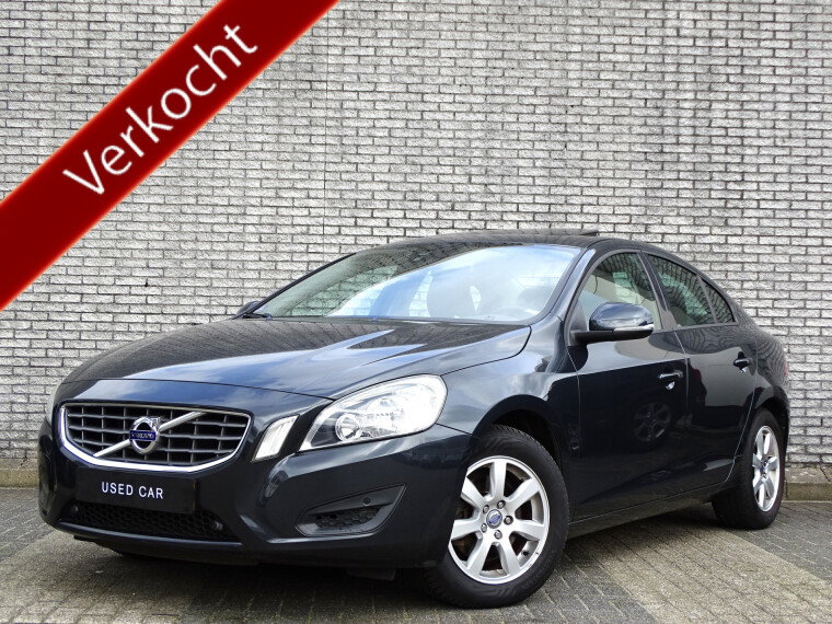 Foto van Volvo S60 1.6 T4F Kinetic | Leder | Trekhaak | Schuif- / kanteldak