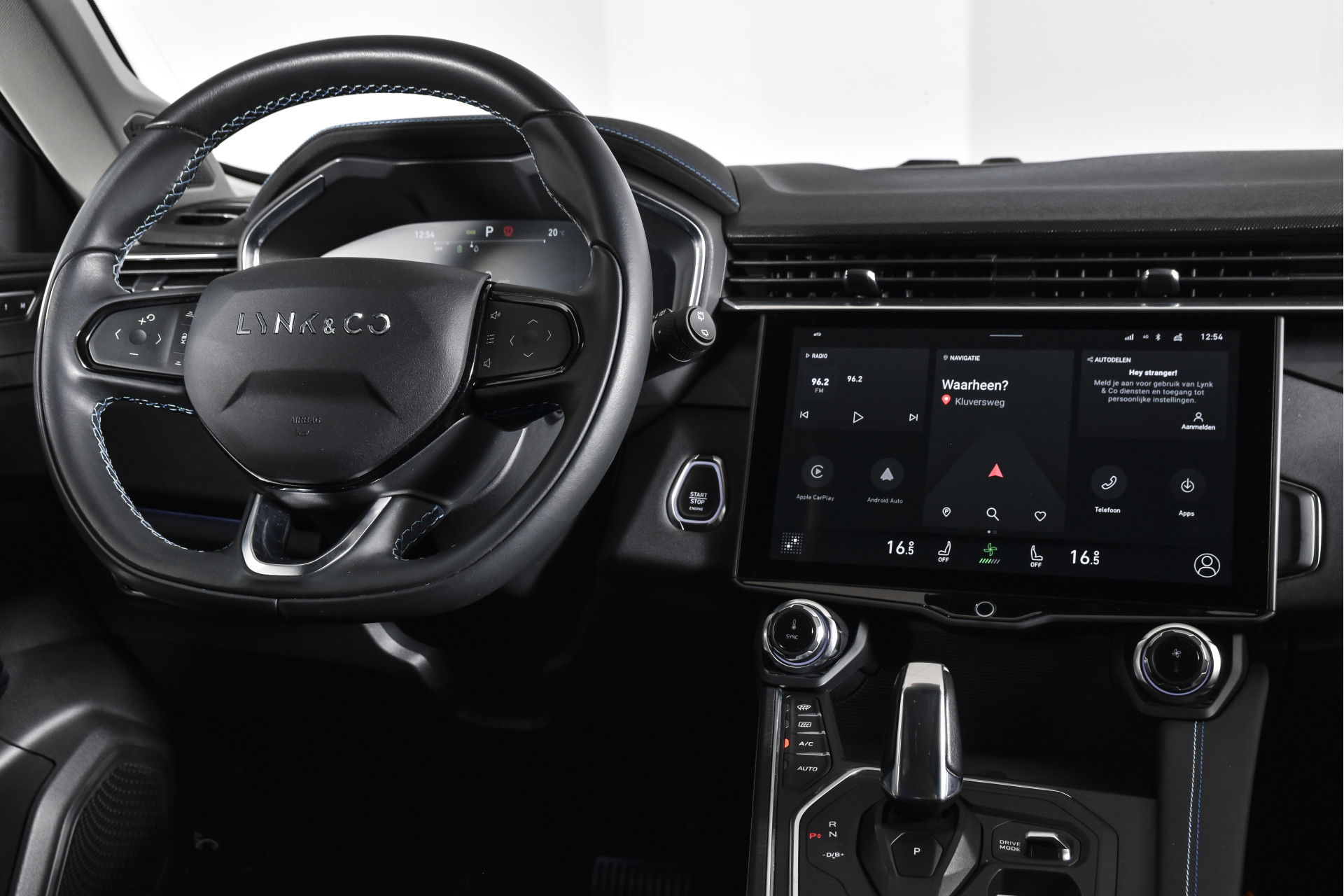 Lynk & Co - 01
