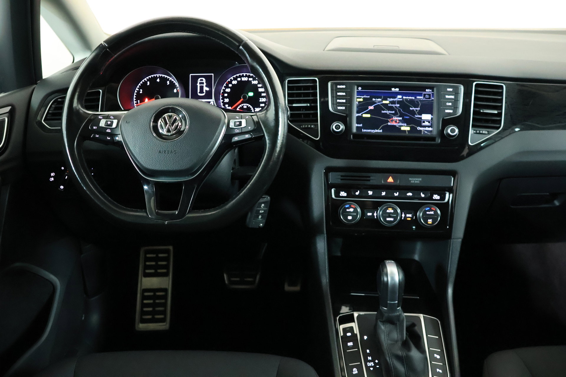Volkswagen Golf SportsVan