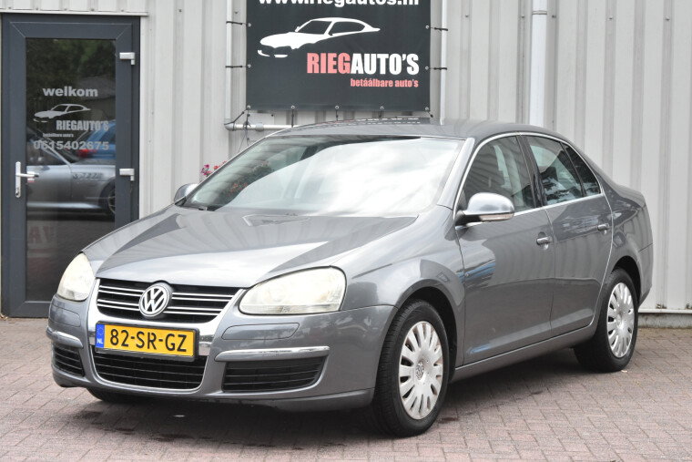 Foto van Volkswagen Jetta 1.6 Comfortline Automaat – 2006 | Climate control | Nette auto