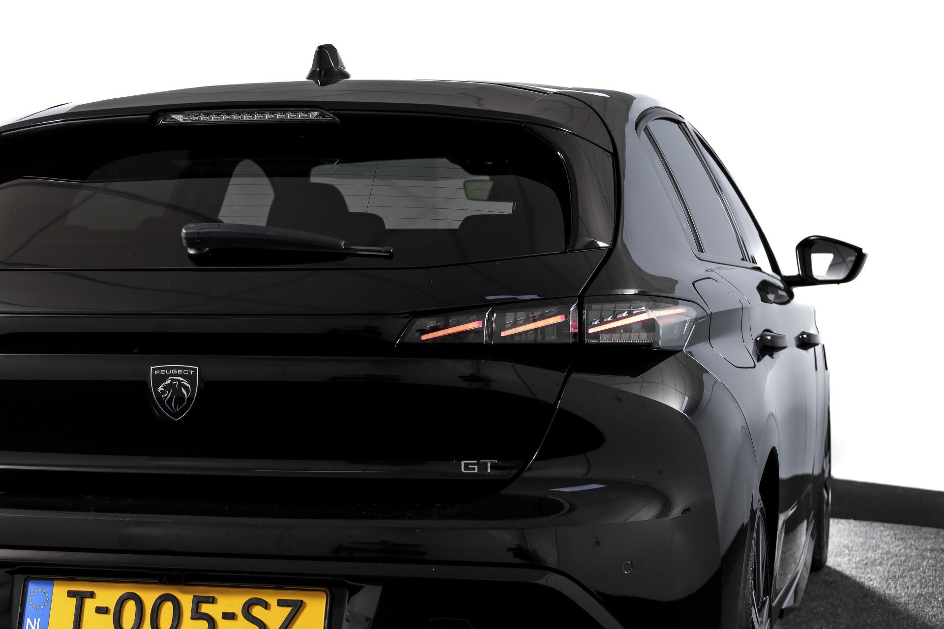 Peugeot - 308