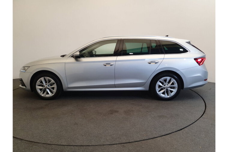 Škoda Octavia Combi 1.5 e-TSI 150pk DSG/AUT Business Edition Wegklapbare trekhaak, Camera, Winterpakket