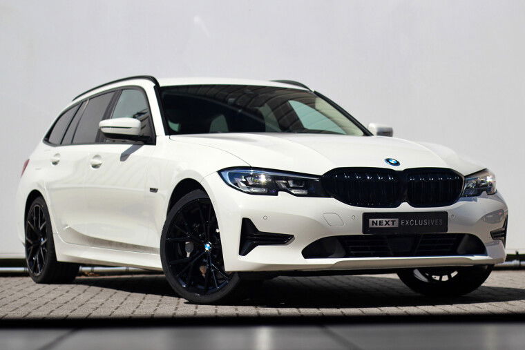 BMW 3 Serie Touring 330e