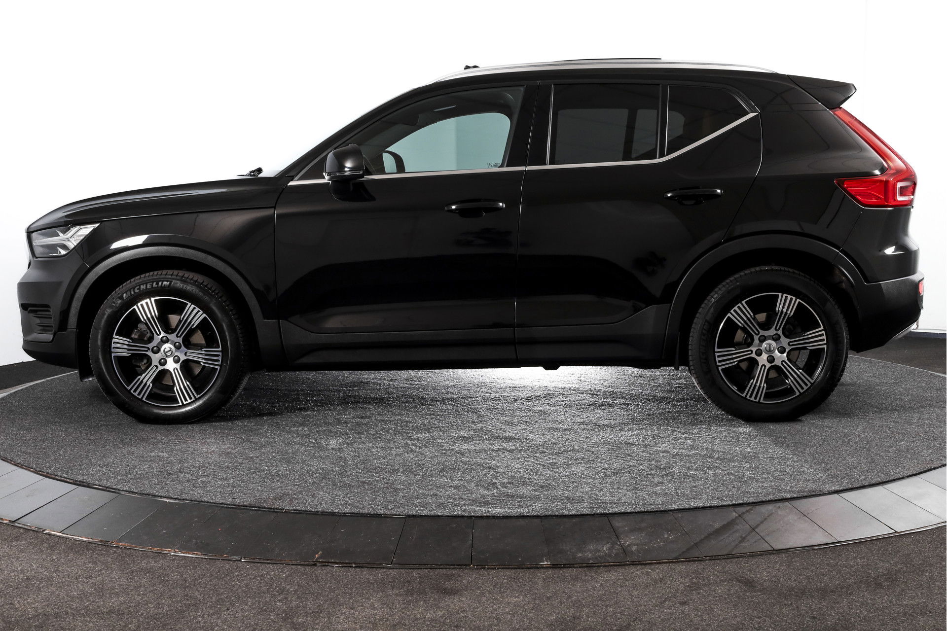 Volvo - XC40