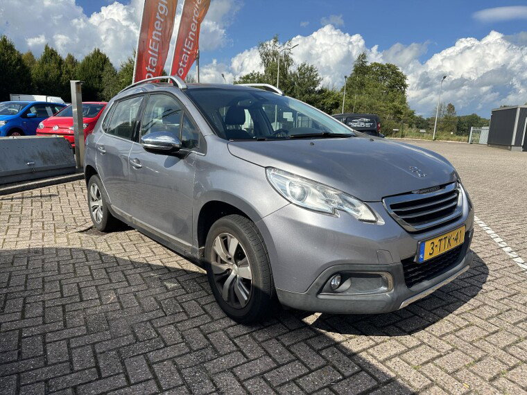 Peugeot 2008 1.2 VTi Allure