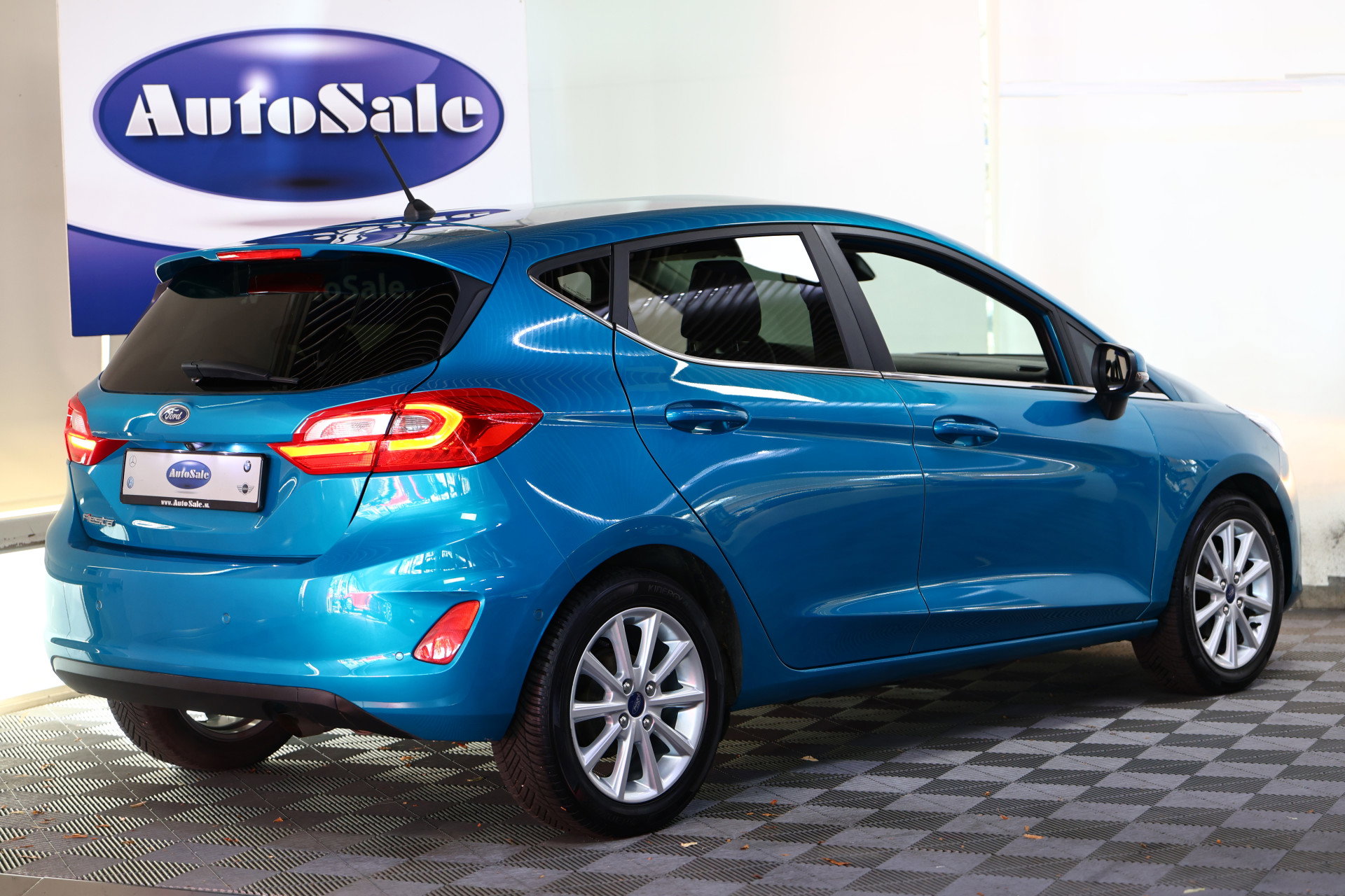 Ford 1.0 EcoBoost Titanium NAVI Automaat Camera PDC 4 x OP VOORRAAD Ass. - foto 6