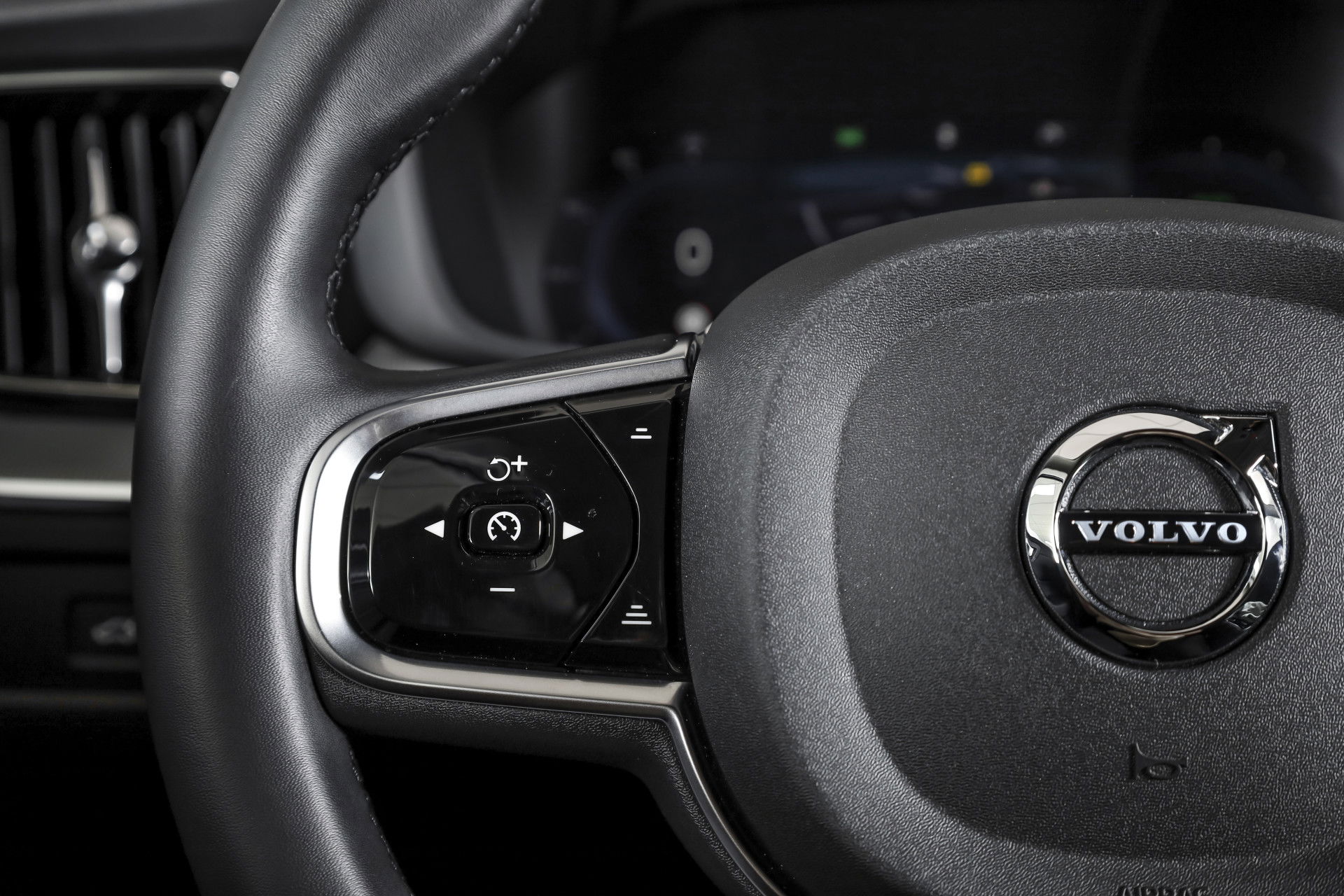 Volvo - XC60