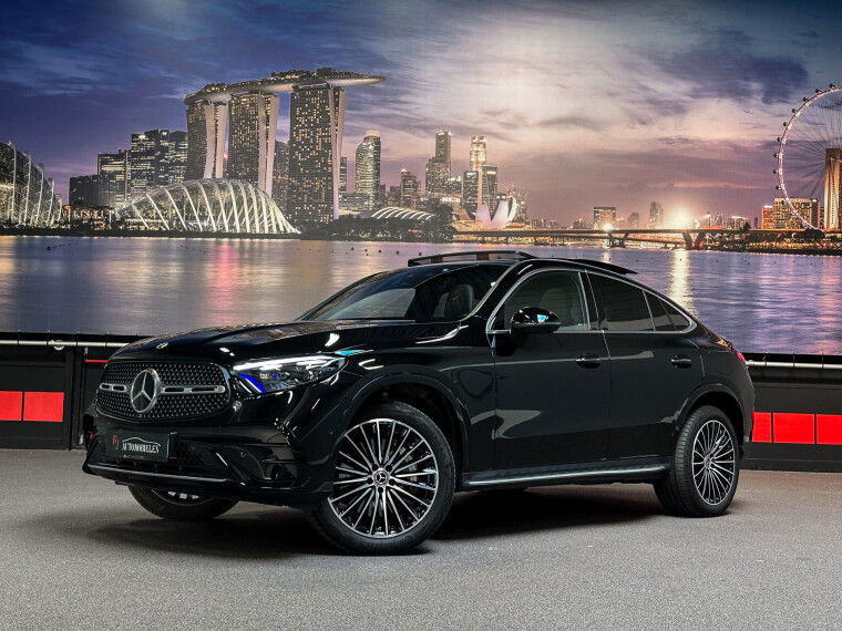 Foto van Mercedes-Benz GLC Coupé 300e 4MATIC AMG