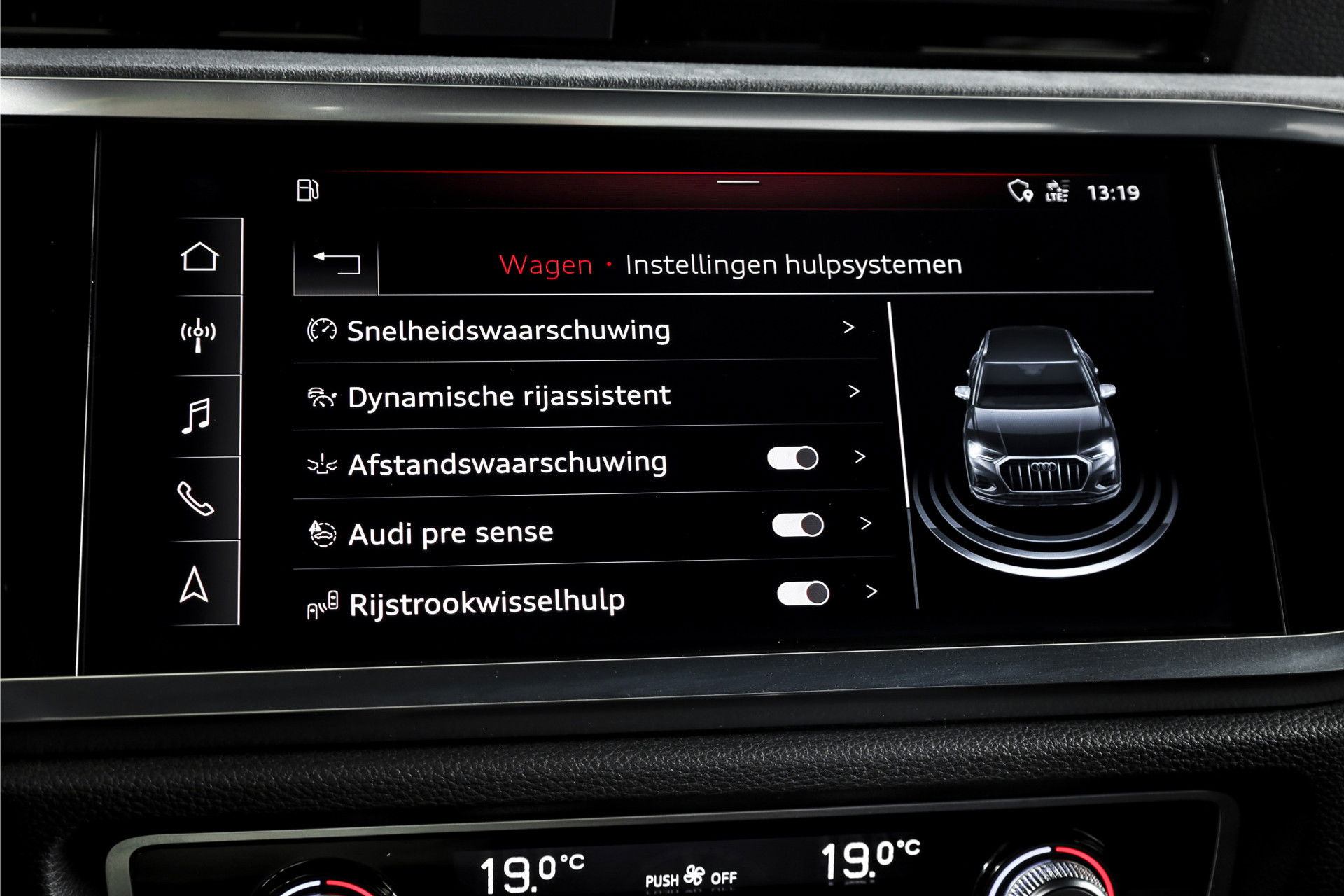 Audi - Q3