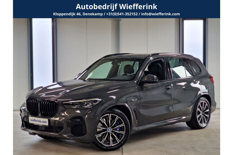 BMW X5 xDrive45e Executive M-Sport 394pk | Elektr. Trekhaak | Panorama | Individual Dravitgrau