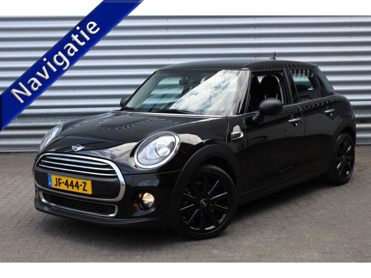 Foto van MINI One 1.2 105pk Business 5deurs