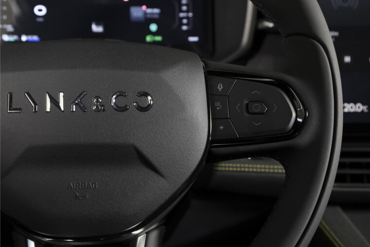 Lynk & Co - 01