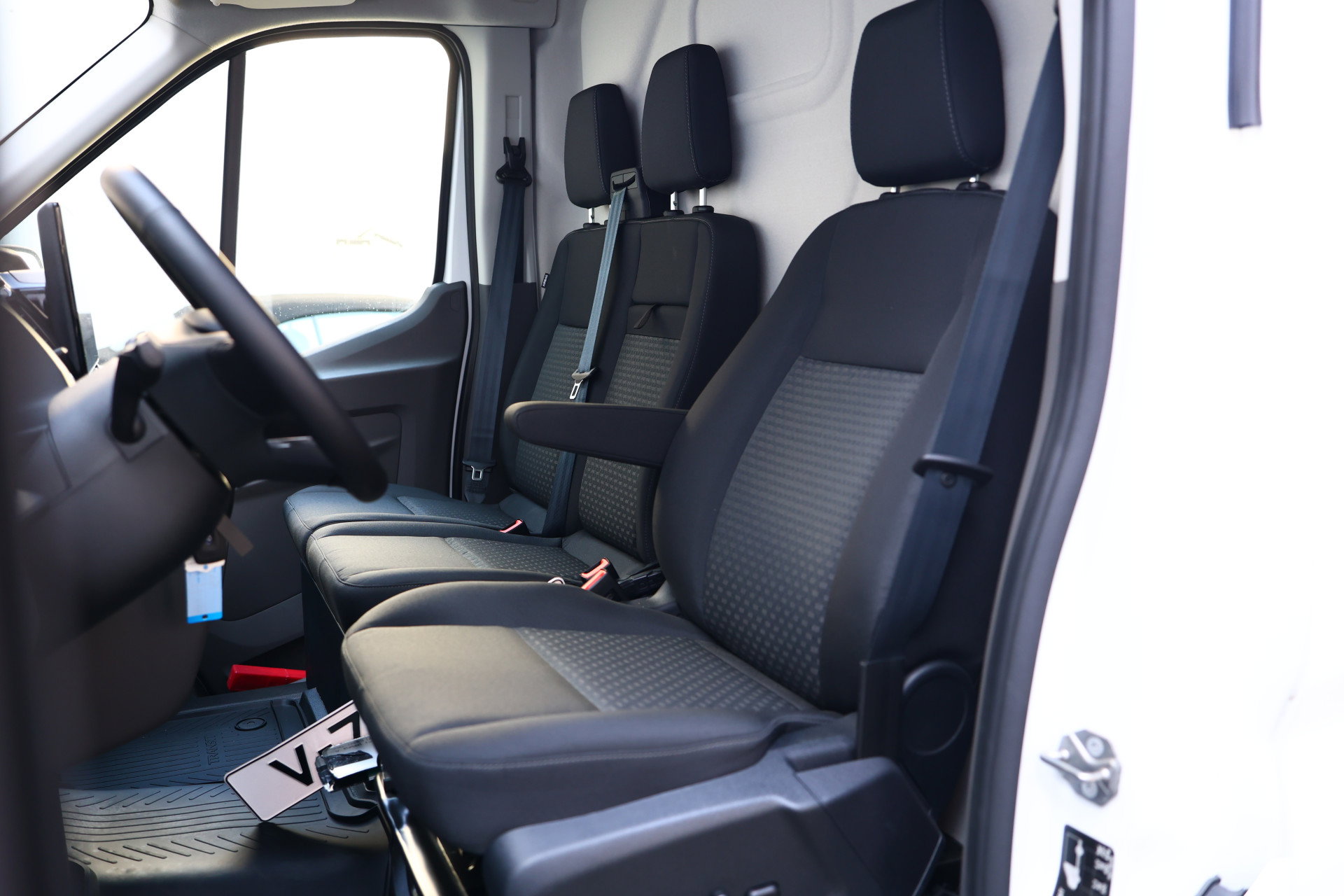 Ford 350 2.0 TDCI L2H2 Model 2025 Trend CARPLAY NAVI ACC TACHO STOELVW THAAK '24 bpm vrij - foto 35