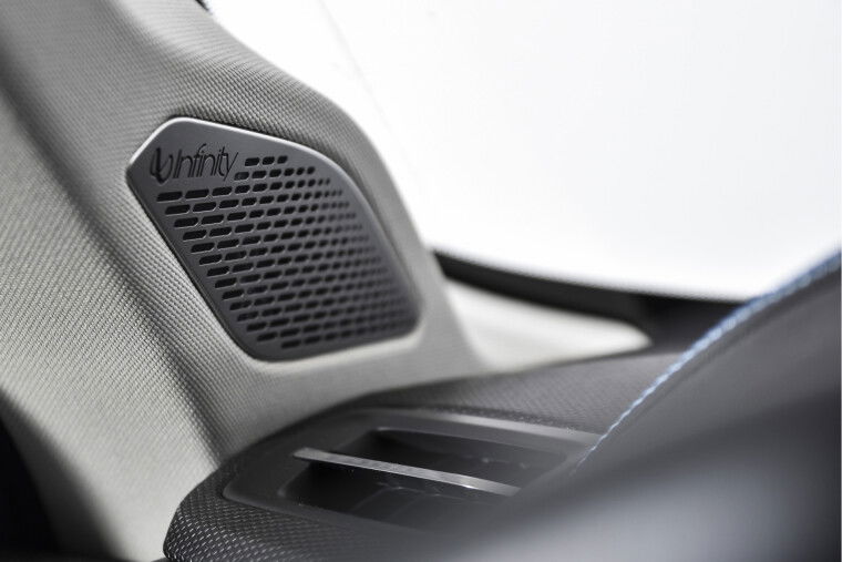 Lynk & Co - 01