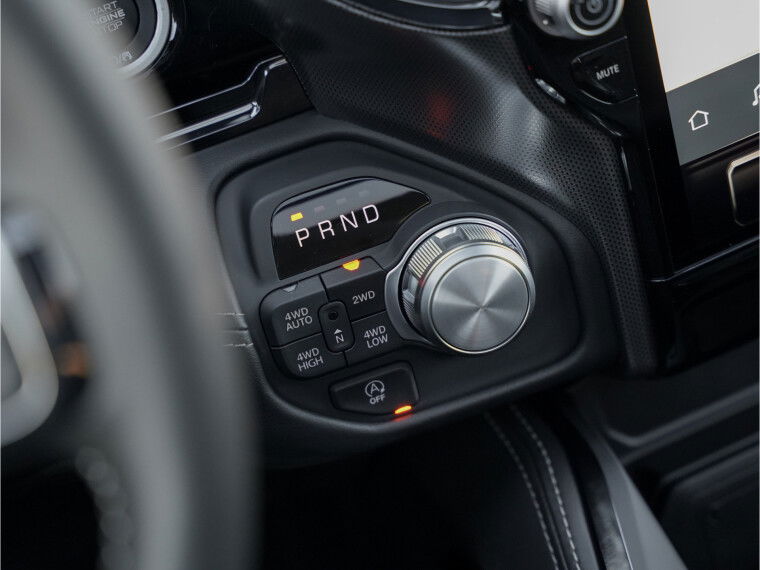 Vierwielaandrijving Auto, High en Low