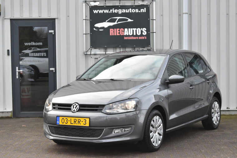 Foto van Volkswagen Polo 1.4-16V Highline DSG – 2010 | Origineel Nederlands | Goed onderhouden | DSG | Cruise | Airco | Lichtmetalen velgen | Parkeersens