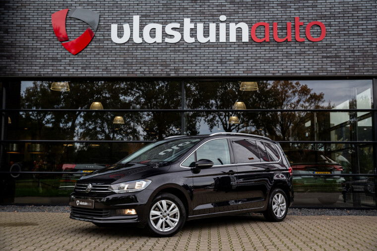 Foto van Volkswagen Touran 1.5 TSI Highline 7p