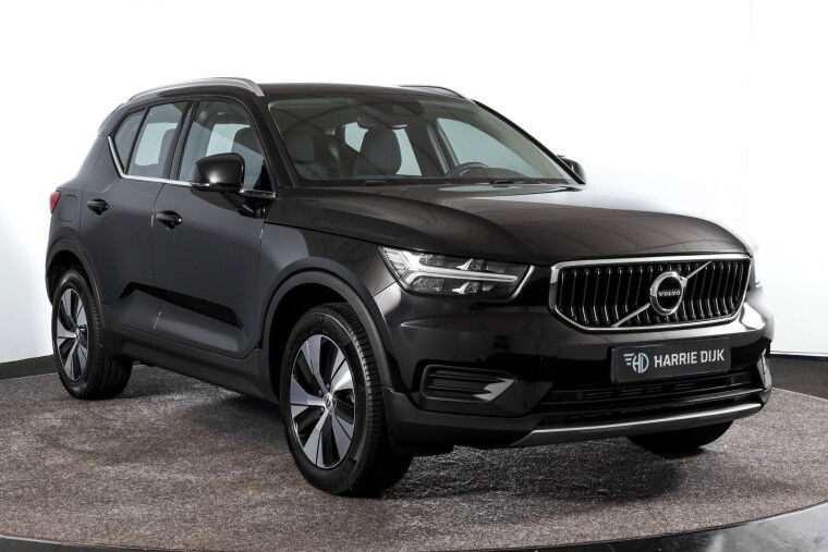 Volvo - XC40