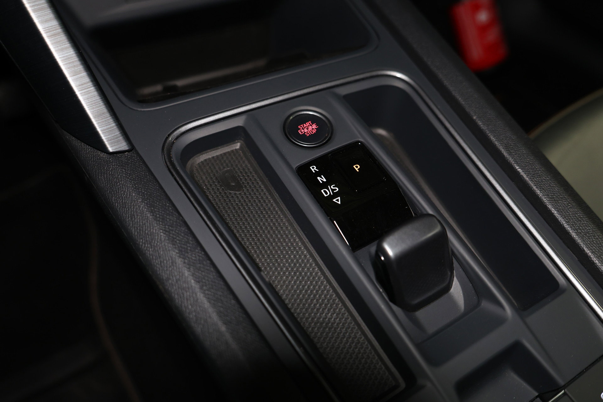 CUPRA 1.4 e-Hybrid Adrenaline AVM CARPLAY NAVI PANO MEMORY VIRTUAL CAMERA SFEER "23 - foto 31