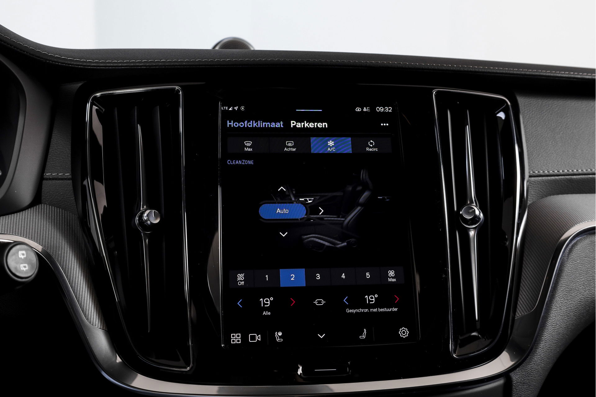 Volvo - V60