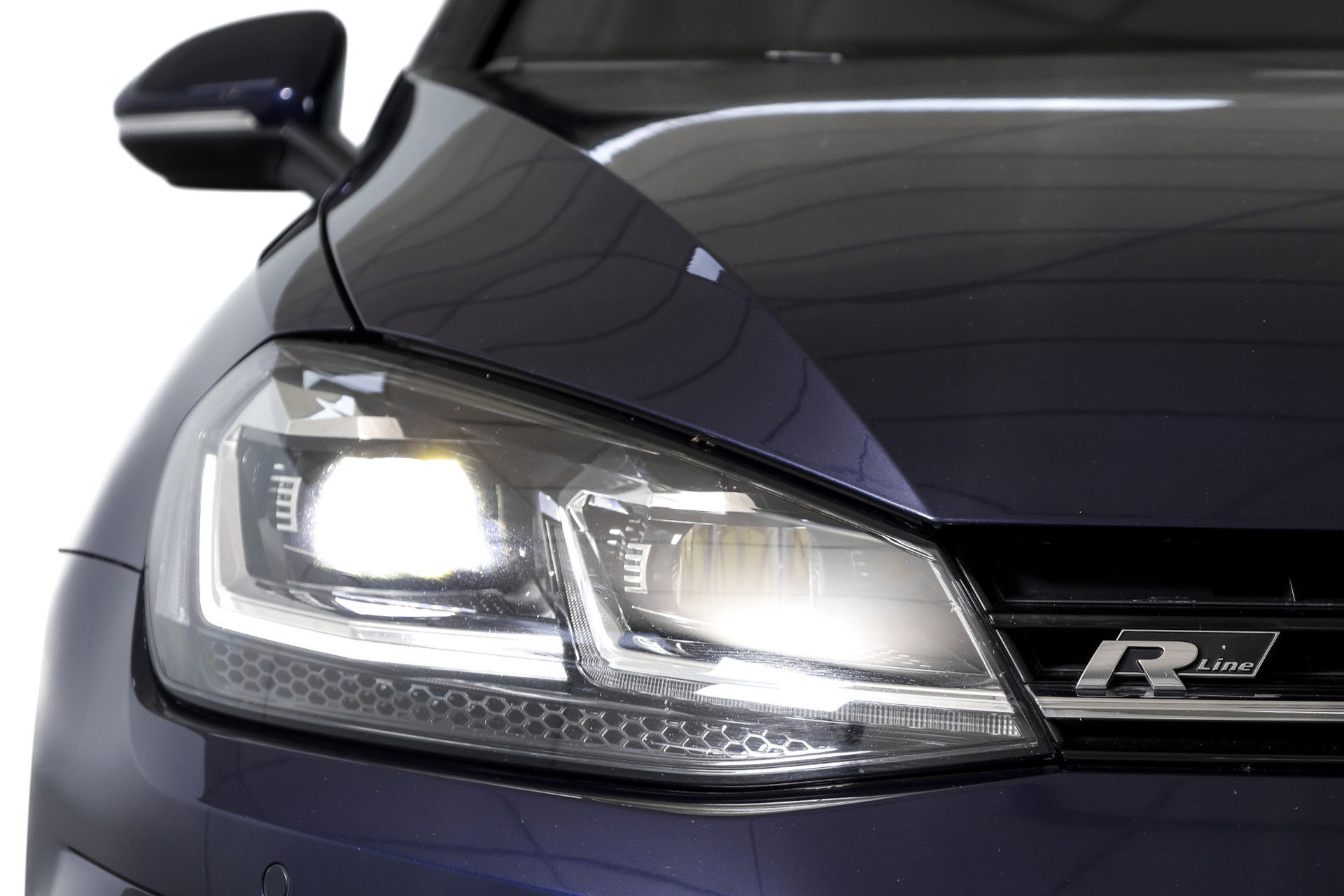 Volkswagen - Golf