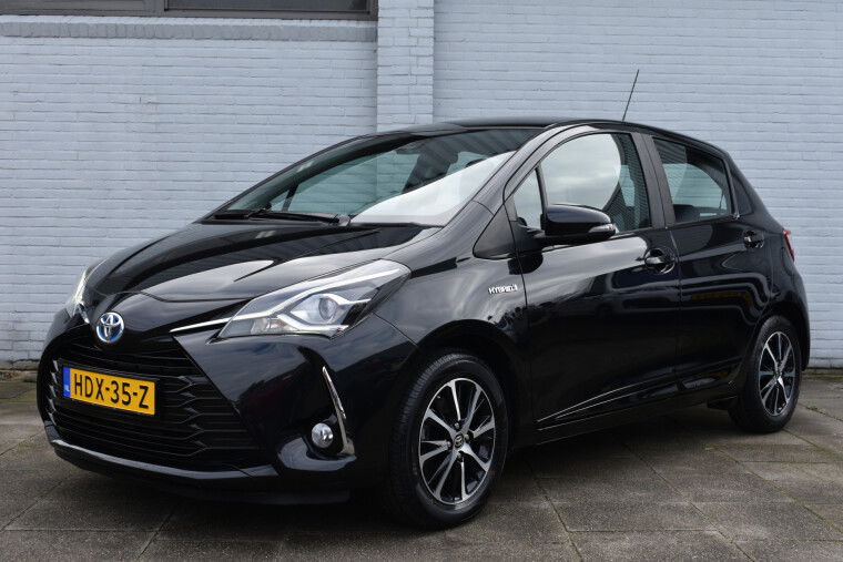 Foto van Toyota Yaris 1.5 Hybrid Dynamic Limited Automaat 100pk