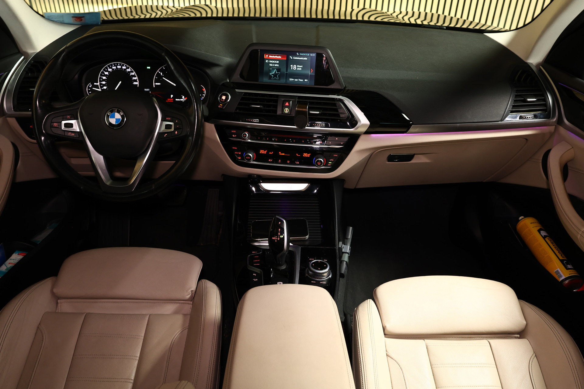 BMW xDrive20d AUT Executive PANO LEDER NAV FULL-LED PDC "18 - foto 30