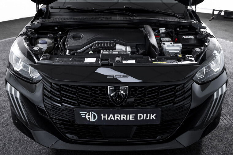 Peugeot - 208