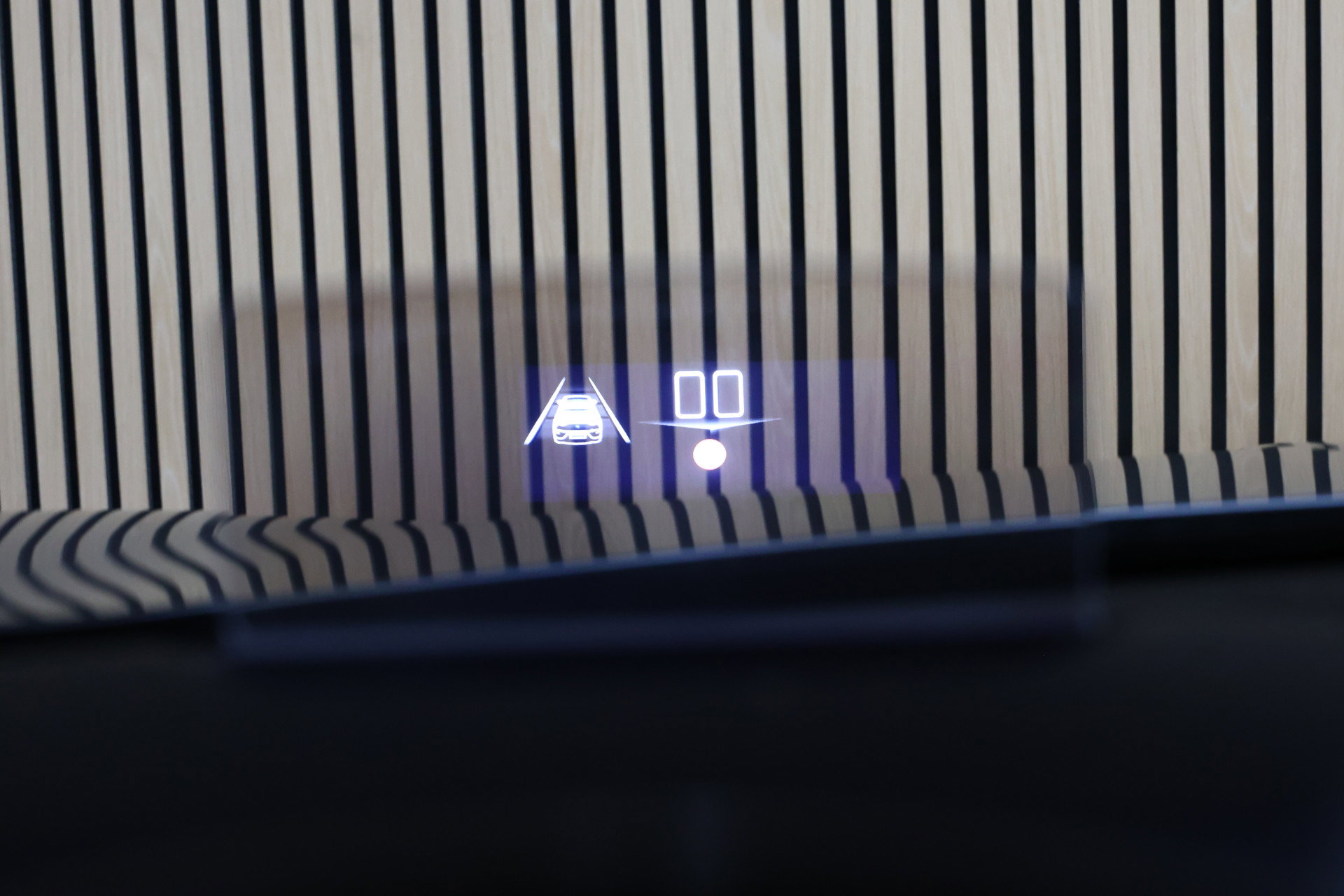 DS Crossback E-Tense PERFORMANCE AVM VIRTUAL NAVI HEADUP CLIMA STOELVW PARKASS. "20 - foto 24