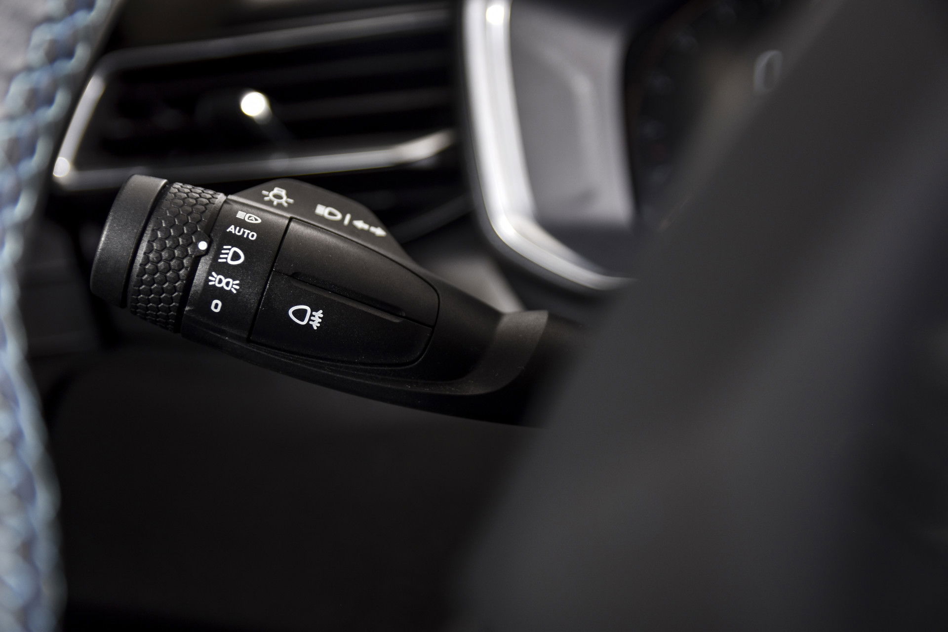 Lynk & Co - 01