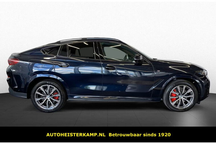 BMW X6 xDrive30d 286 PK M-Sport Massage Stoelkoeling Panoramadak Luchtvering Head-Up Trekhaak 360 Camera