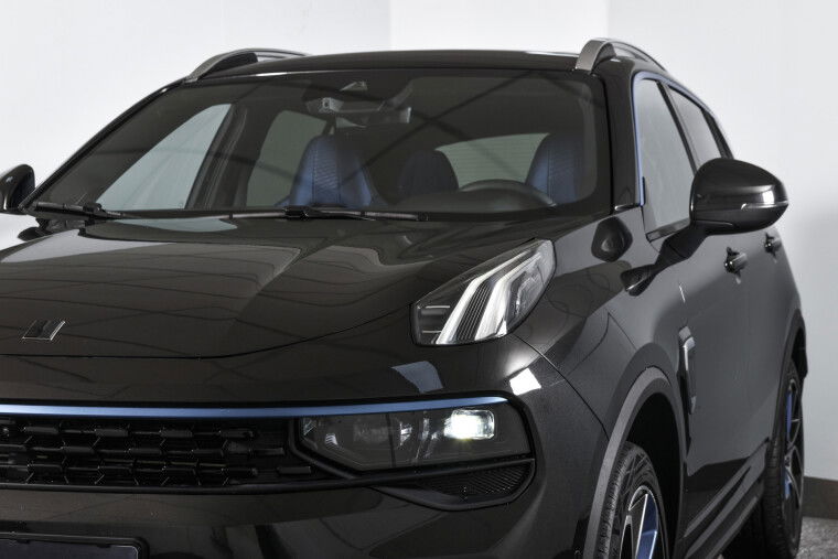 Lynk & Co - 01