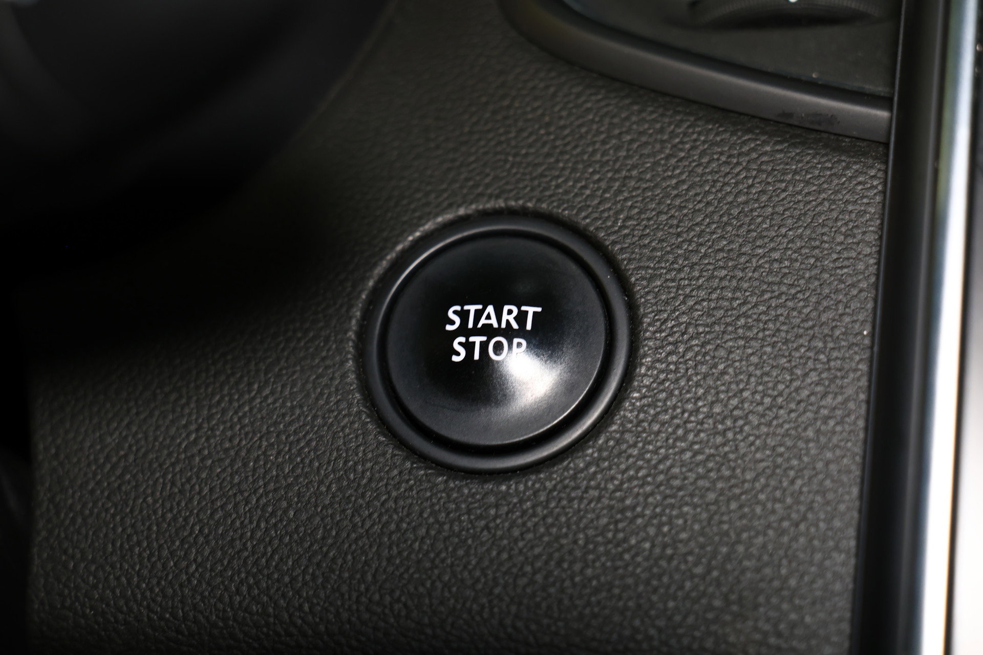 Renault 1.2 TCe Intens AVM LED NAVI CRUISE CLIMA KEYLESS PDC BT THAAK "17 - foto 35