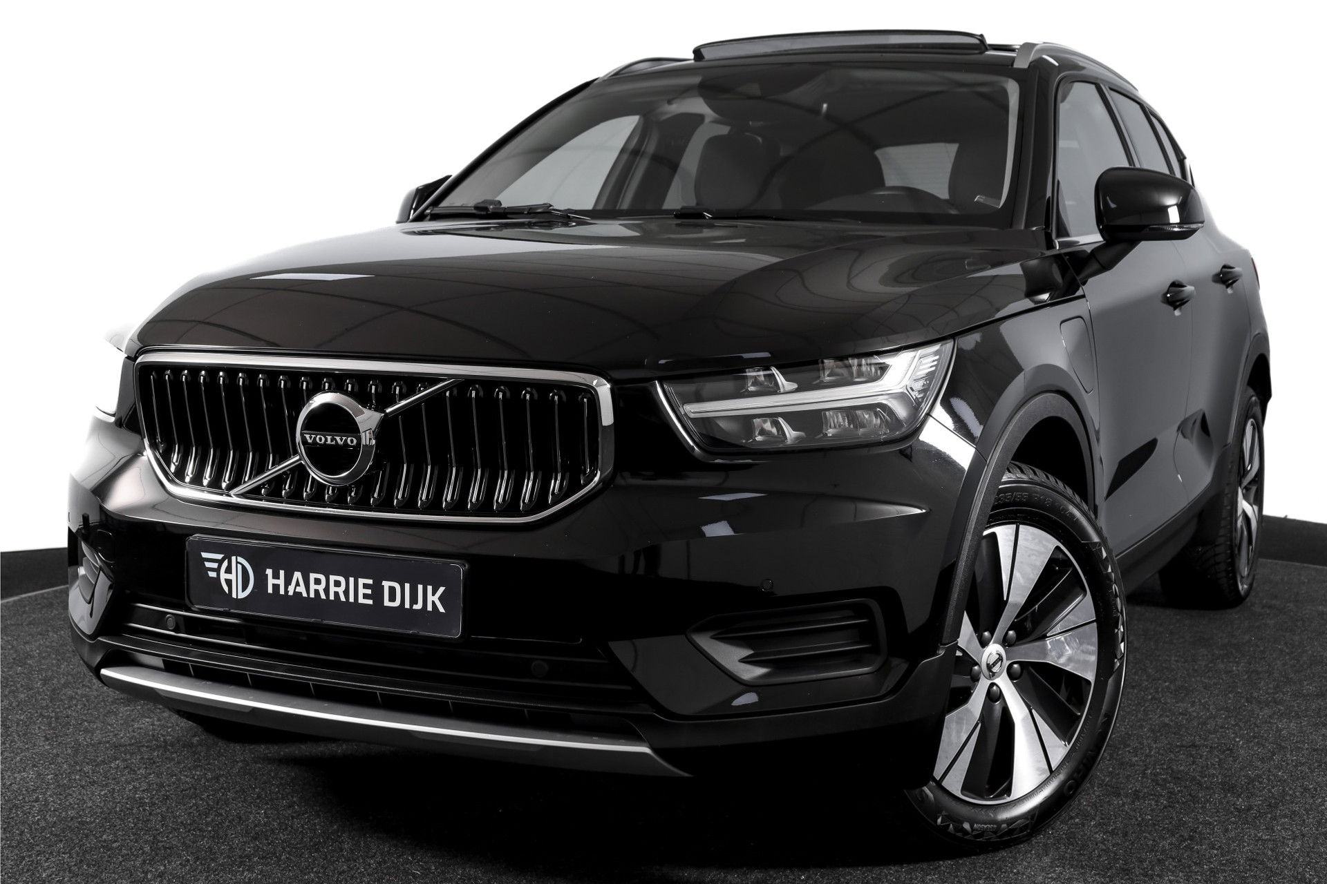 Volvo - XC40