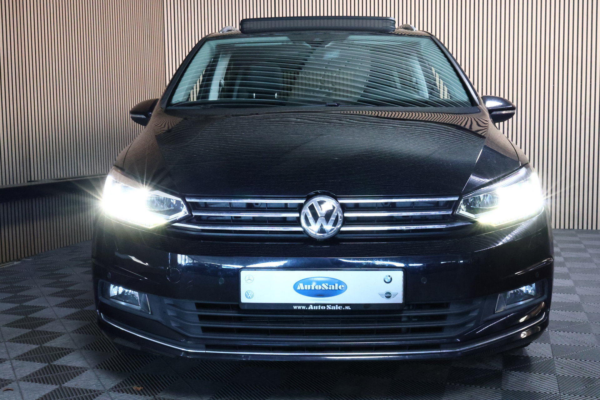 Volkswagen 1.4 TSI Highline Automaat Panodak Navigatie LED 2017 - foto 9