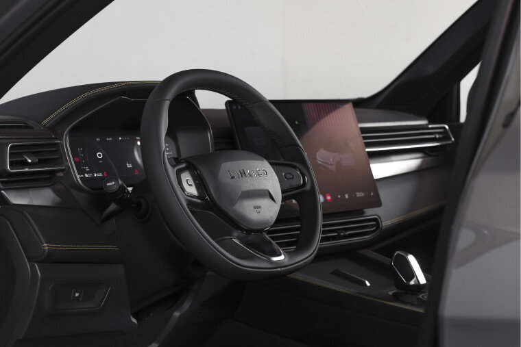 Lynk & Co - 01