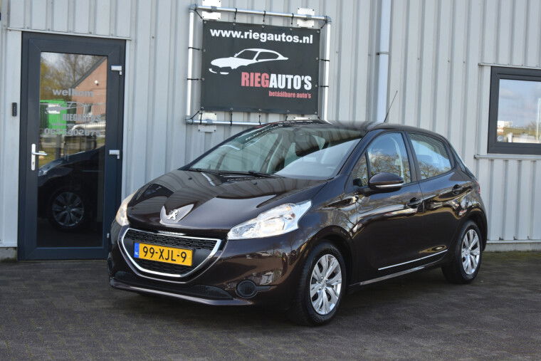 Foto van Peugeot 208 1.4 VTi Active. Org NL, Clima, Cruise, 5 Deurs!!