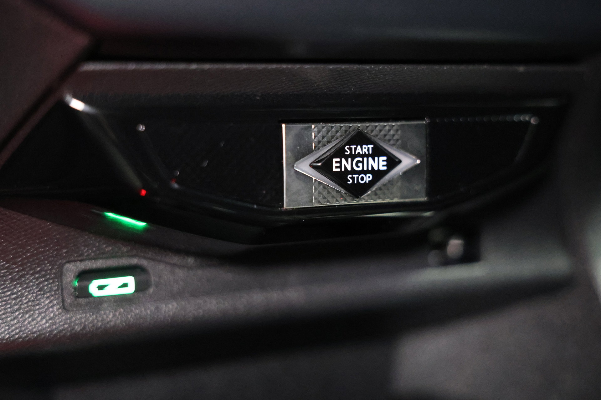 DS Crossback E-Tense PERFORMANCE AVM VIRTUAL NAVI HEADUP CLIMA STOELVW PARKASS. "20 - foto 33