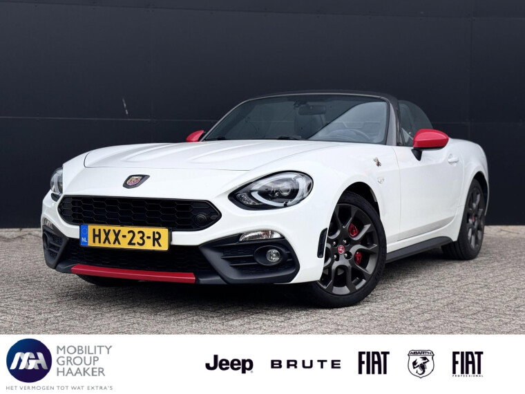 Foto van Abarth 124 Spider 1.4 MultiAir Turbo Abarth