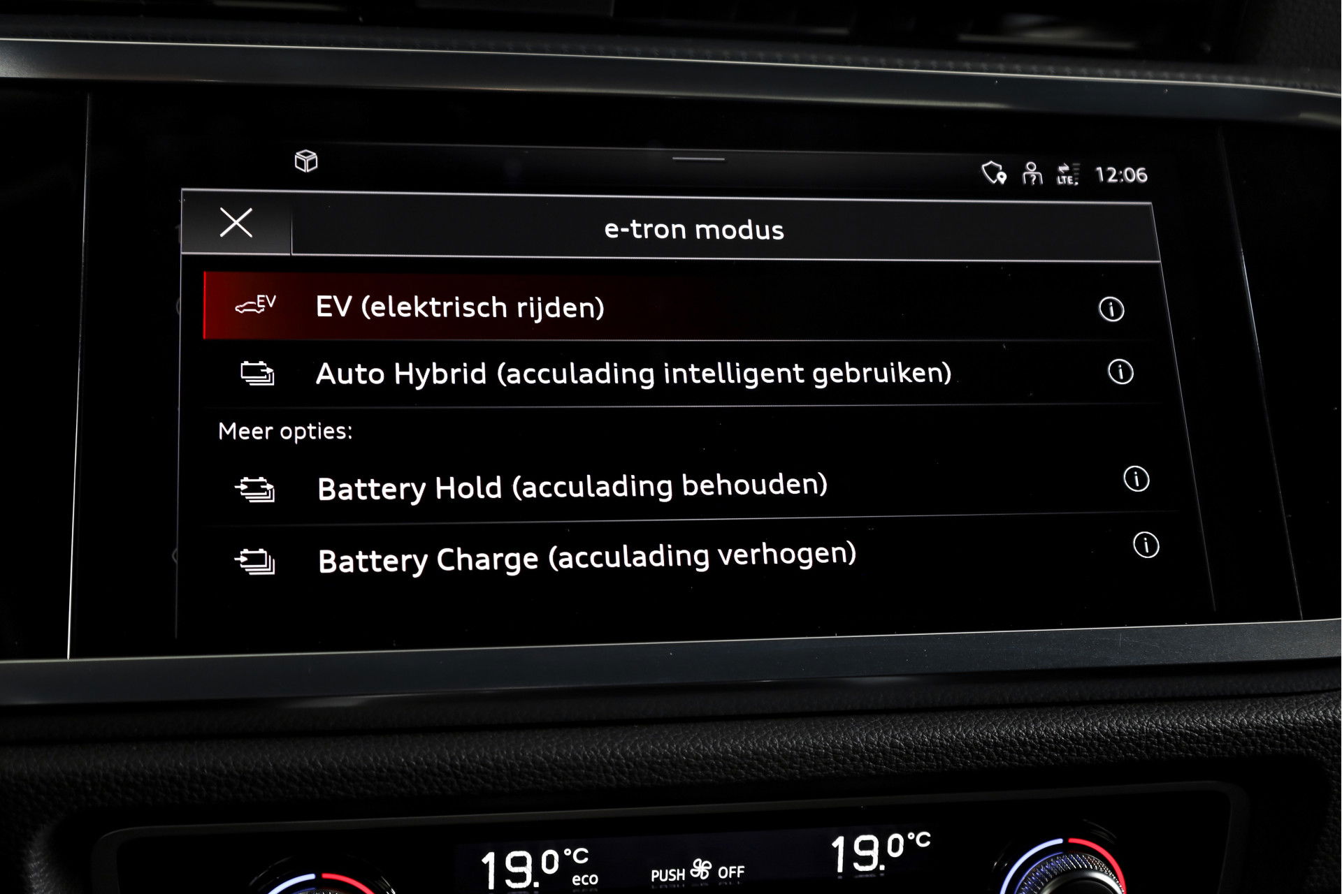 Audi - Q3