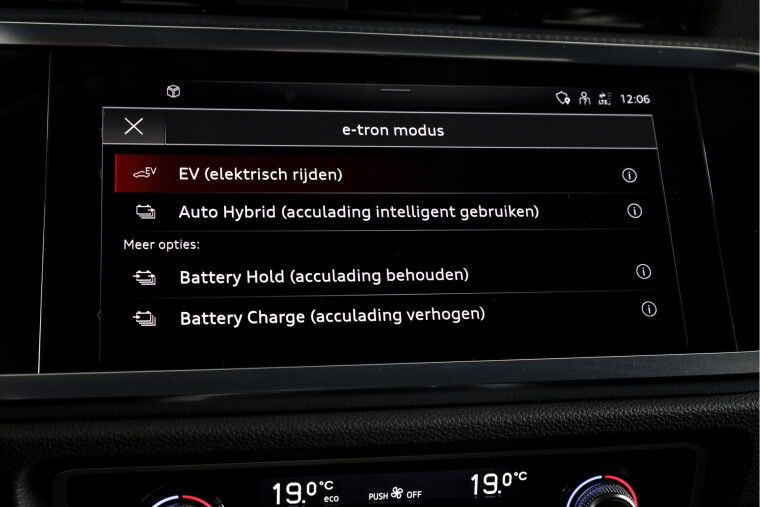 Audi - Q3