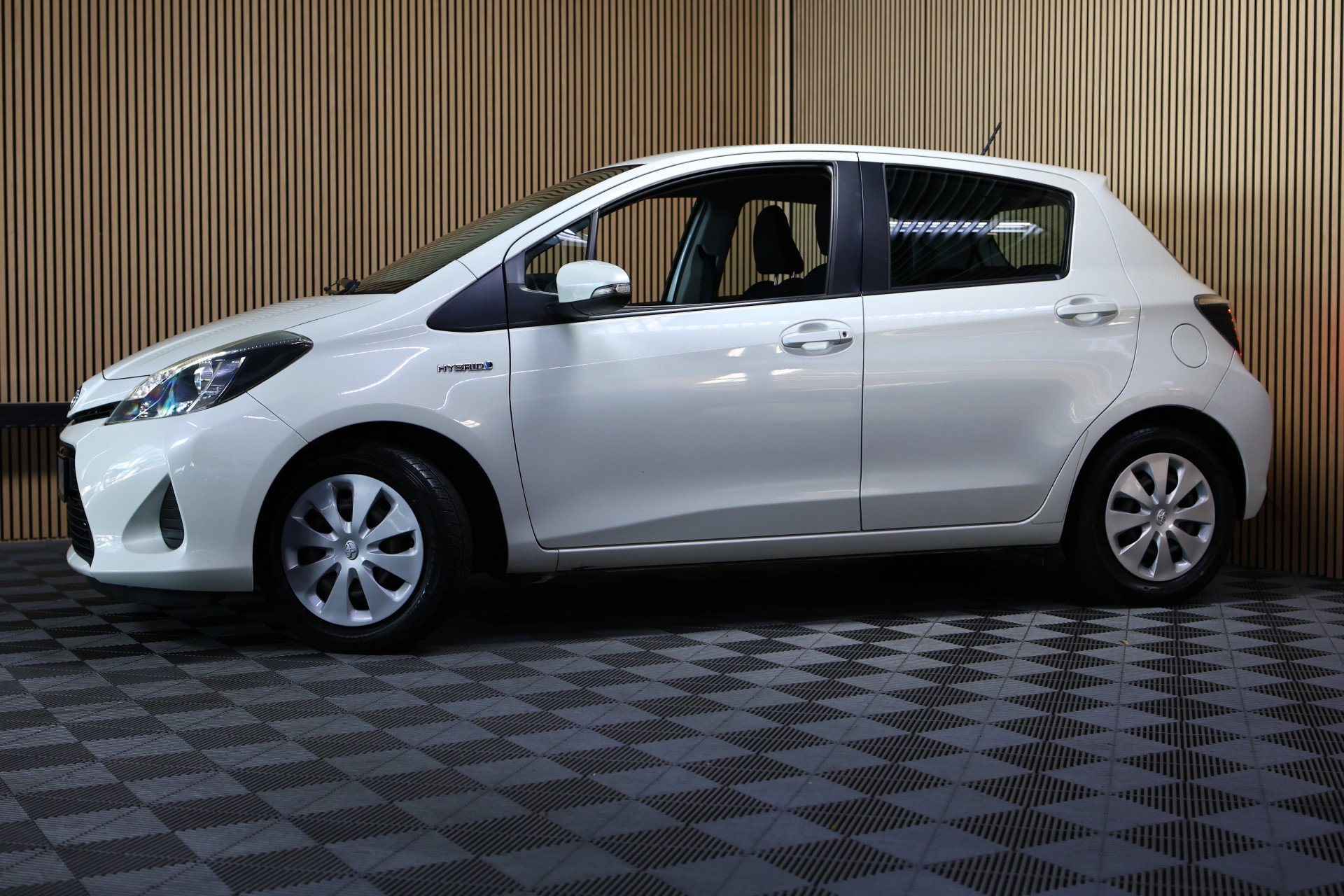 Toyota 1.5 Full Hybrid Comfort CLIMA RADIO AUTOMAAT "14 - foto 10