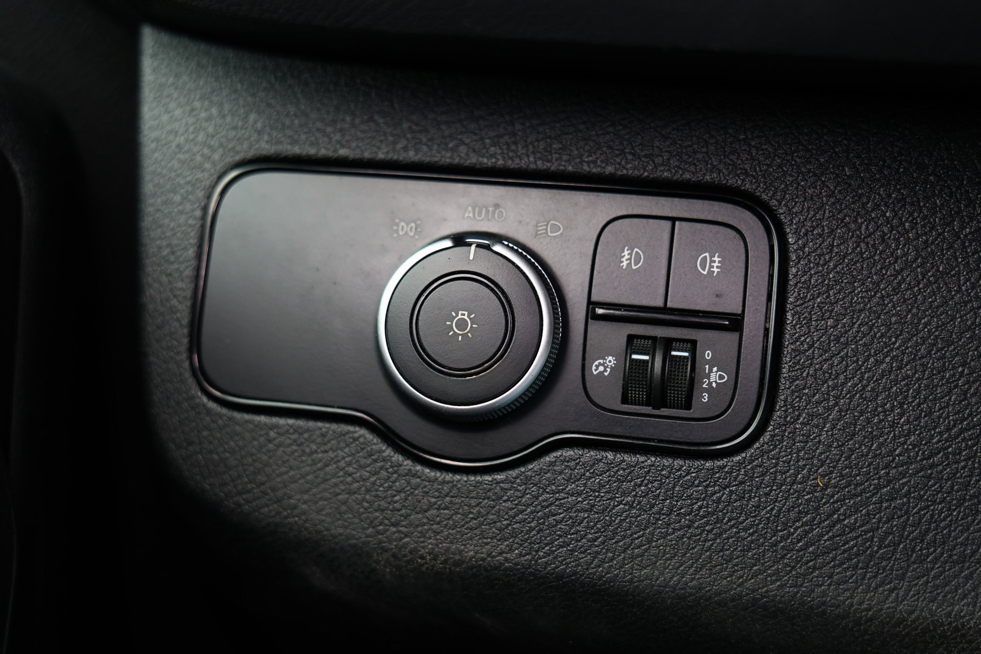 Mercedes-Benz 315 1.9 CDI L1H2 AVM AUTOMAAT AIRCO KEYLESS START CRUISE BT EX BTW! - foto 17