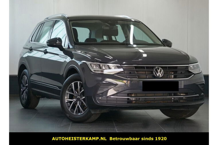 Volkswagen Tiguan 2.0 TDI 150 PK DSG ACC Zwenkbare Trekhaak LED Navi Camera