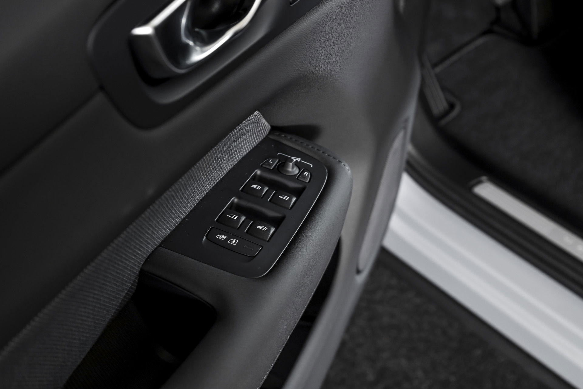 Volvo - XC60
