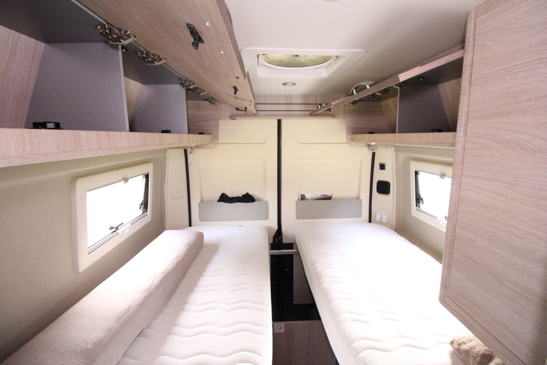 Rapido Van 640 BUSCamper AVM AUTOMAAT PANORAMA CARPLAY AIRCO CAMERA DAB BT LEDER '21 - foto 18