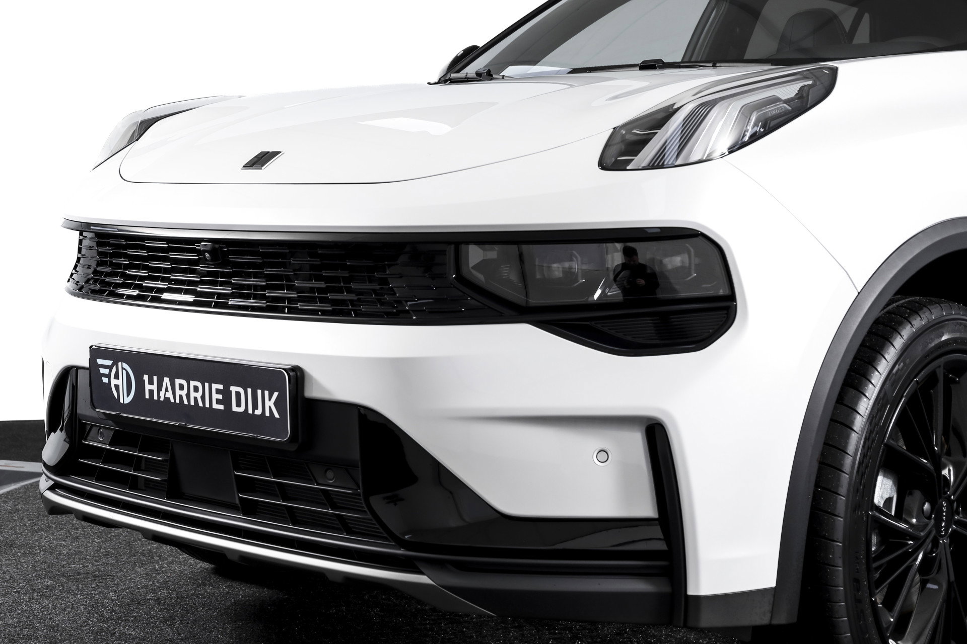 Lynk & Co - 01